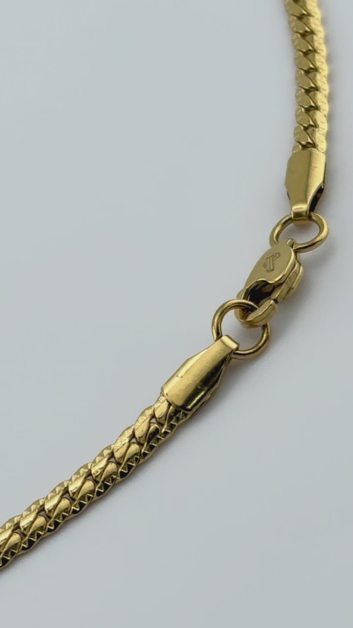 Cadena para mujer Grabada